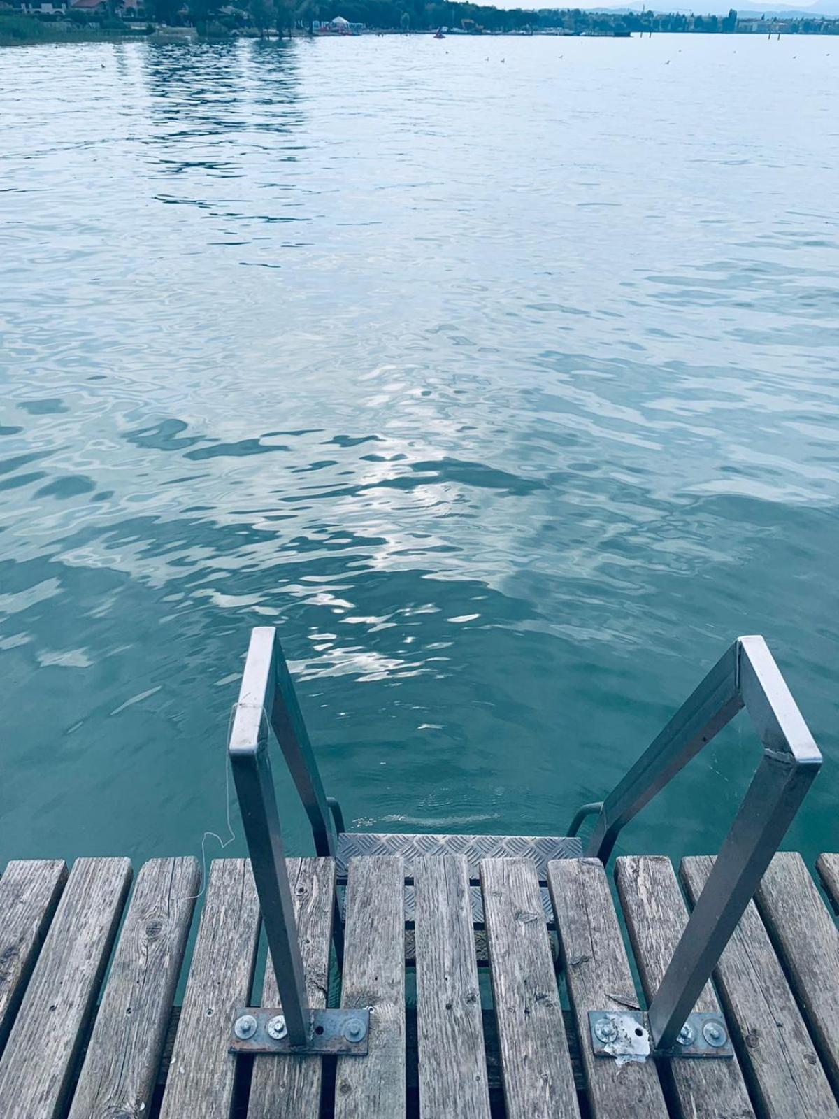 Seeblickwohnung Sirmione - Fronte Lago Mit Privatsteg מראה חיצוני תמונה