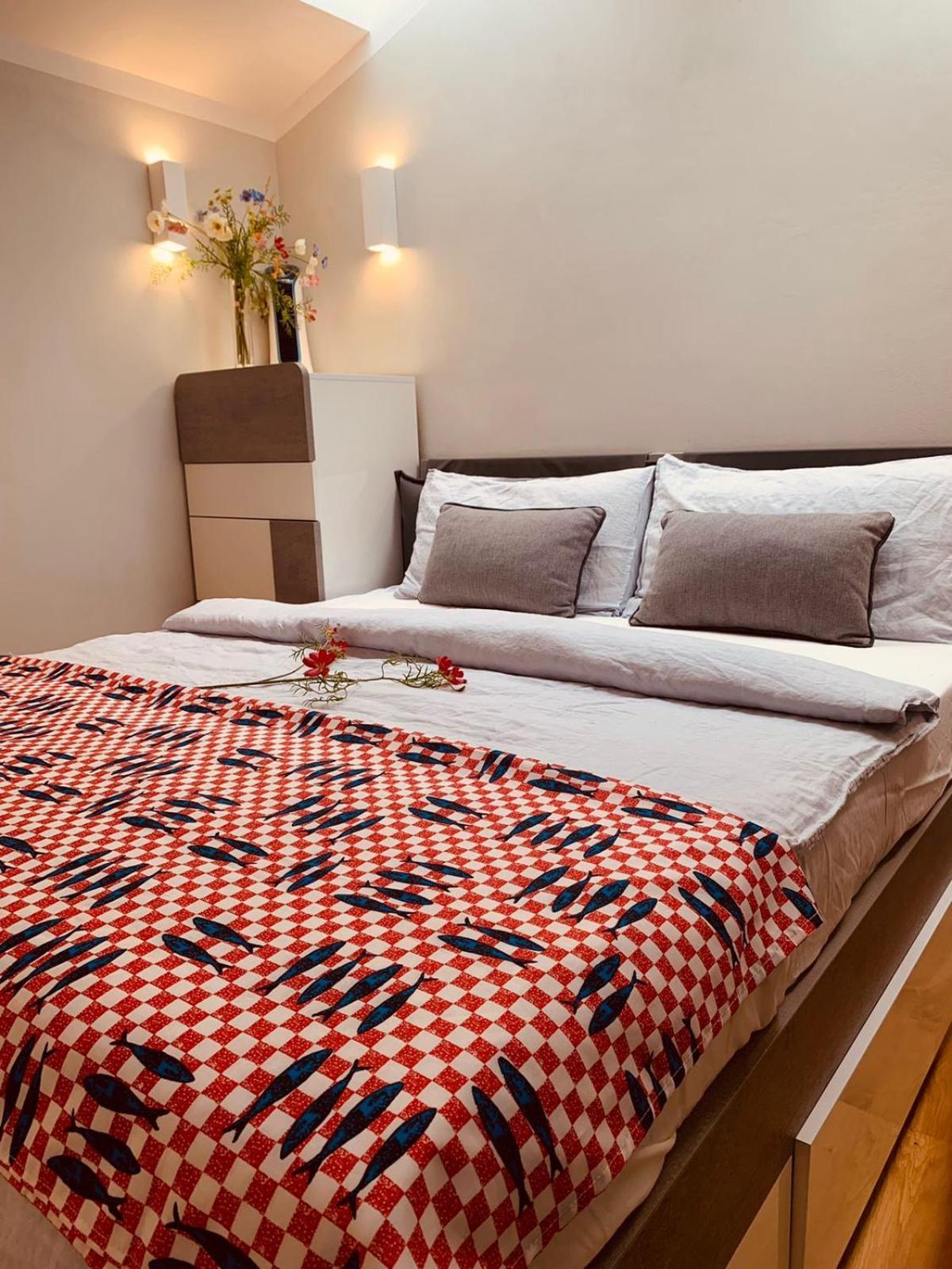 Seeblickwohnung Sirmione - Fronte Lago Mit Privatsteg מראה חיצוני תמונה