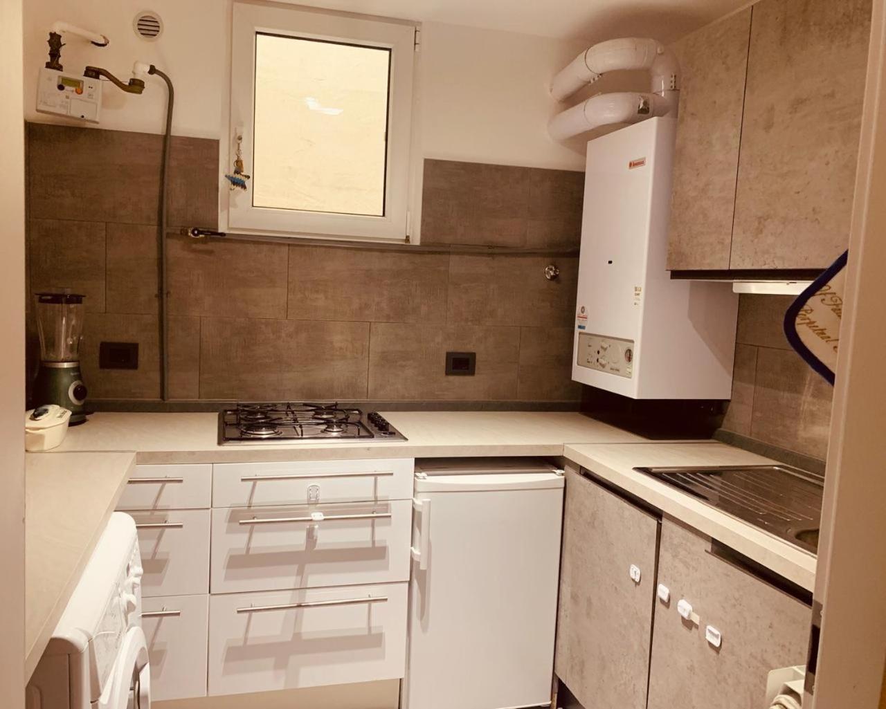 Seeblickwohnung Sirmione - Fronte Lago Mit Privatsteg מראה חיצוני תמונה